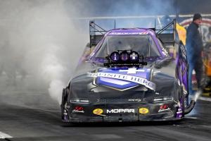 Dodge Charger SRT Hellcat Funny Car by Mopar 2018 года 